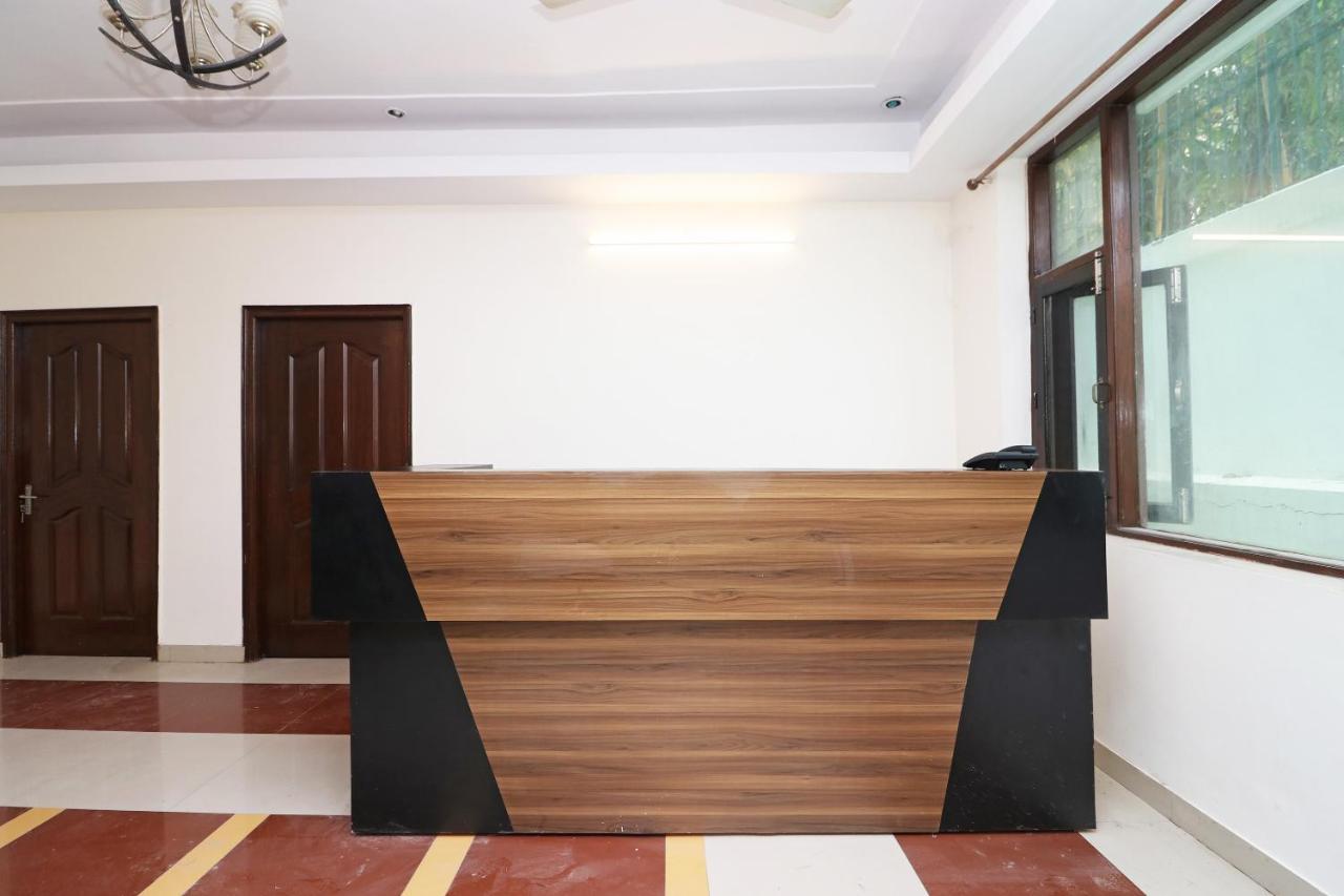 Oyo Flagship 28755 Hotel 9 Palm Rājpur Exterior foto